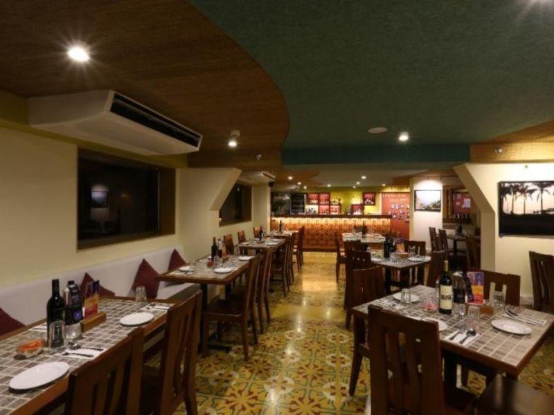 Grande Delmon Hotel Panadzsi Kültér fotó
