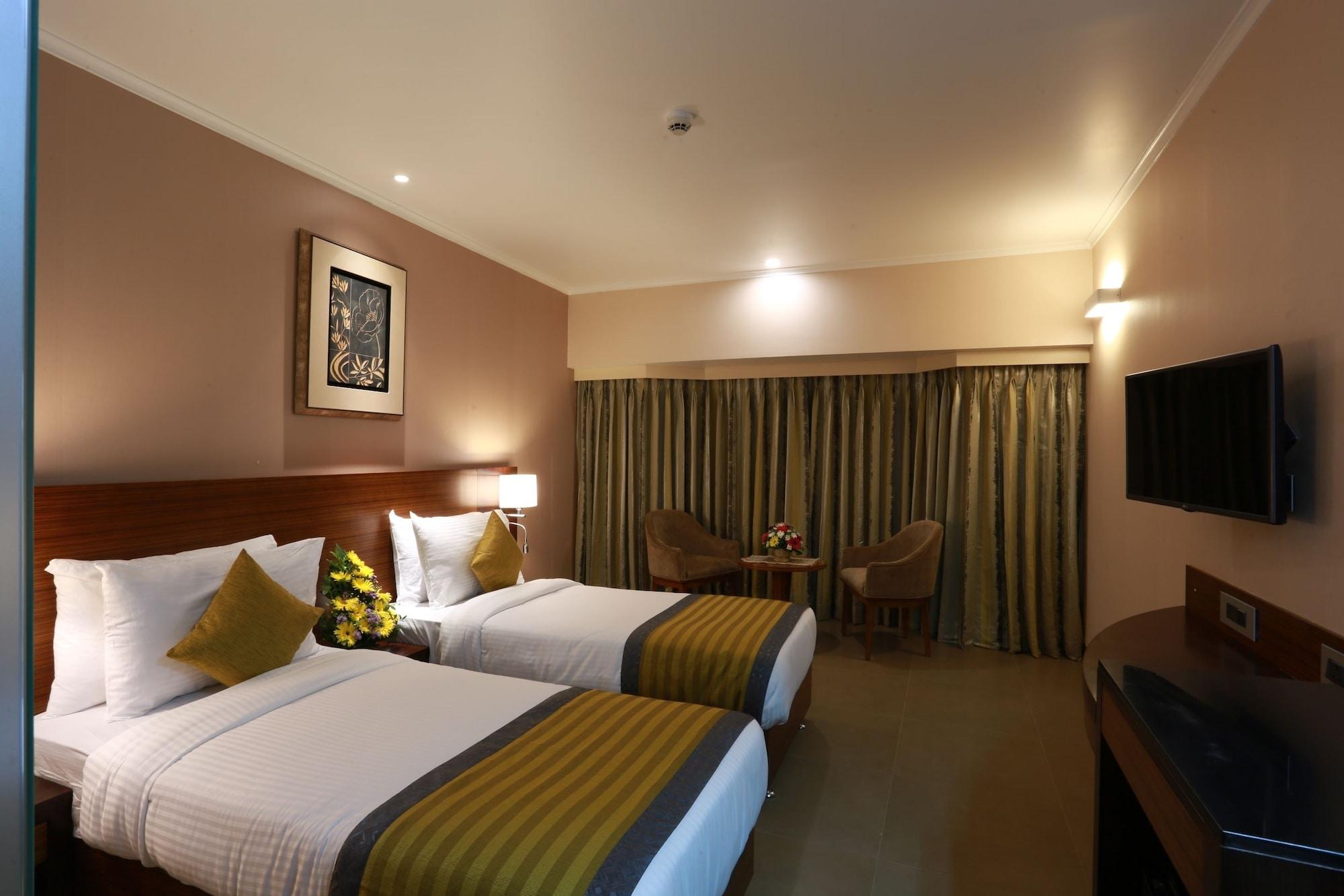 Grande Delmon Hotel Panadzsi Kültér fotó