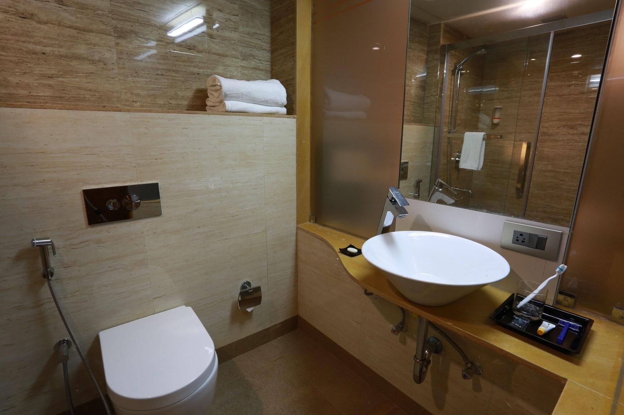 Grande Delmon Hotel Panadzsi Kültér fotó