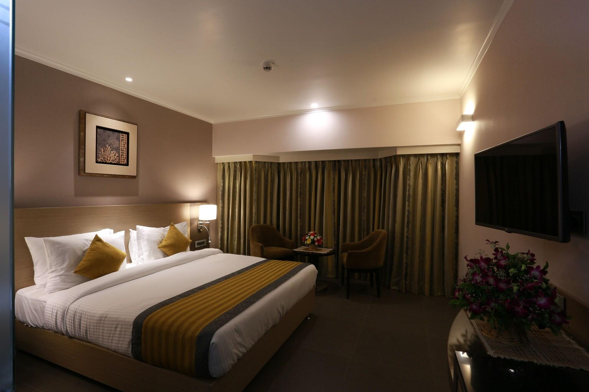 Grande Delmon Hotel Panadzsi Kültér fotó