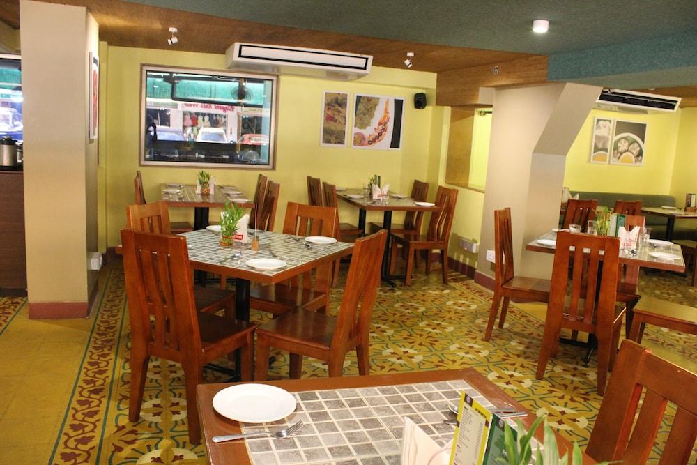 Grande Delmon Hotel Panadzsi Kültér fotó