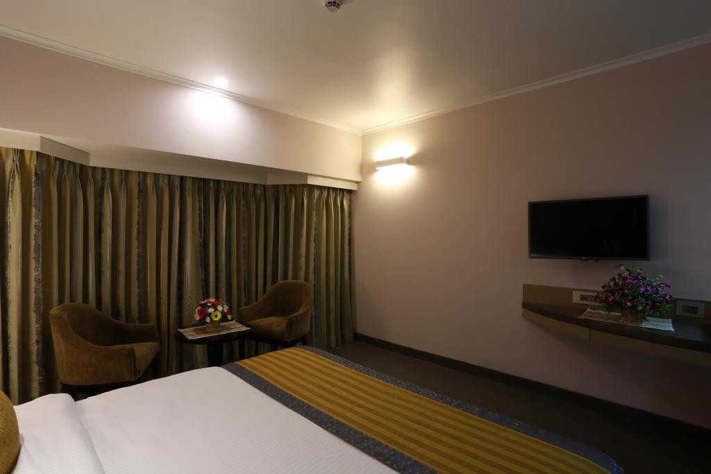 Grande Delmon Hotel Panadzsi Kültér fotó