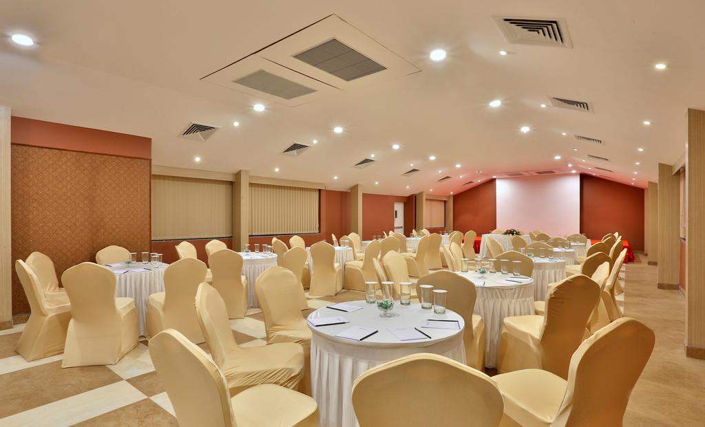 Grande Delmon Hotel Panadzsi Kültér fotó